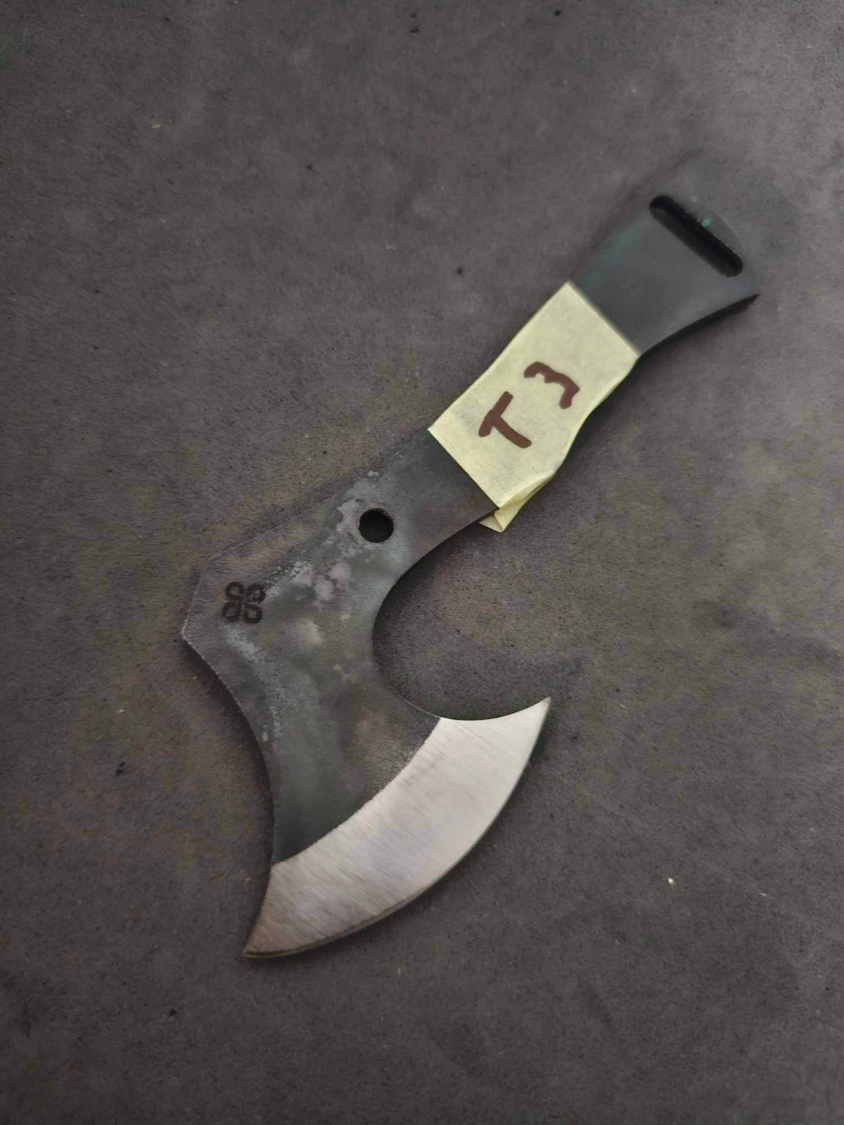 Tomahawk-retkikirves AEB-L Clover Blades