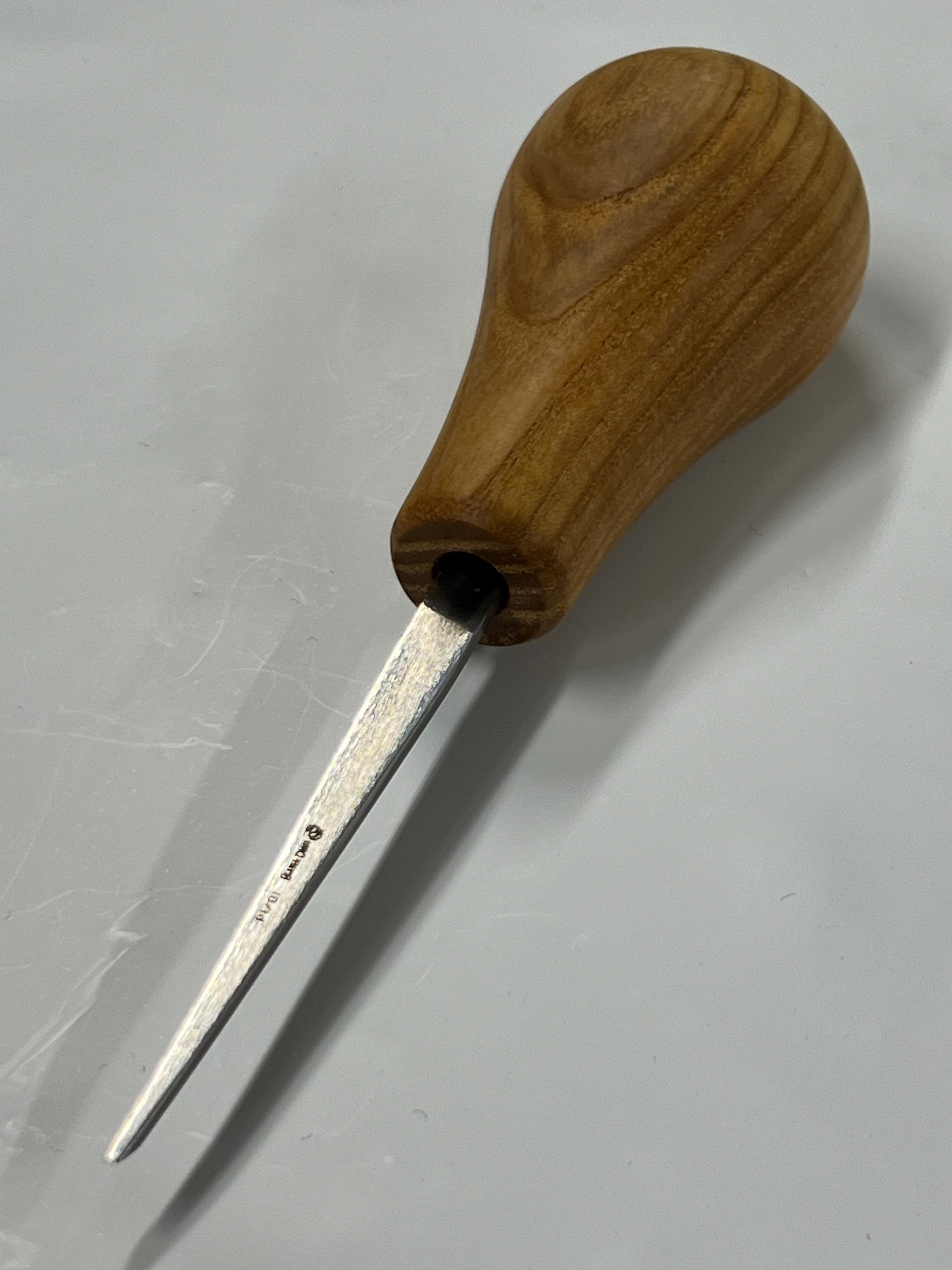 Puuntyöstötaltta 75x1 mm suora tasataltta P1/01 pallokahvalla