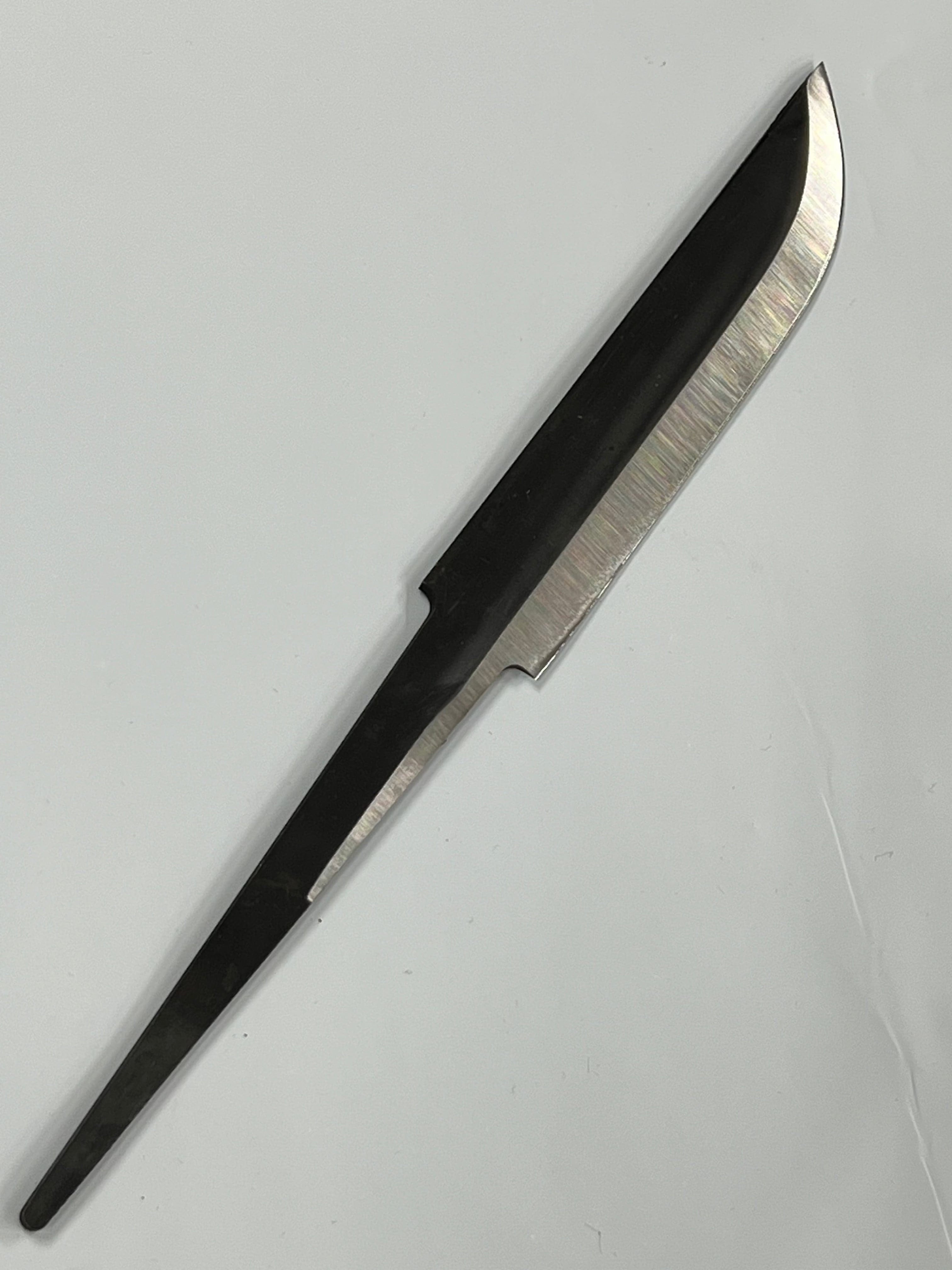145 mm leuku (ilman ricassoa)