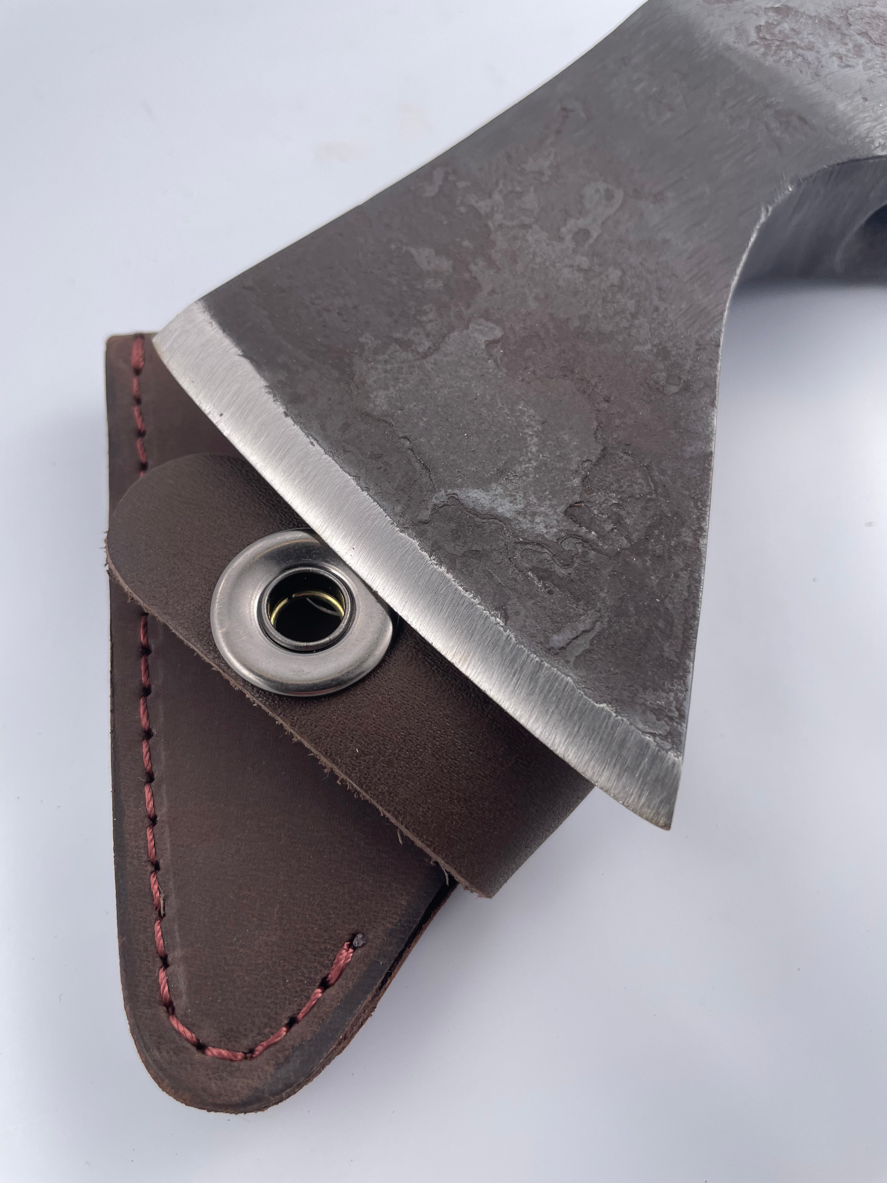 Kirveenpää teräsuojalla BAX1 Bushcraft Hatchet -pää