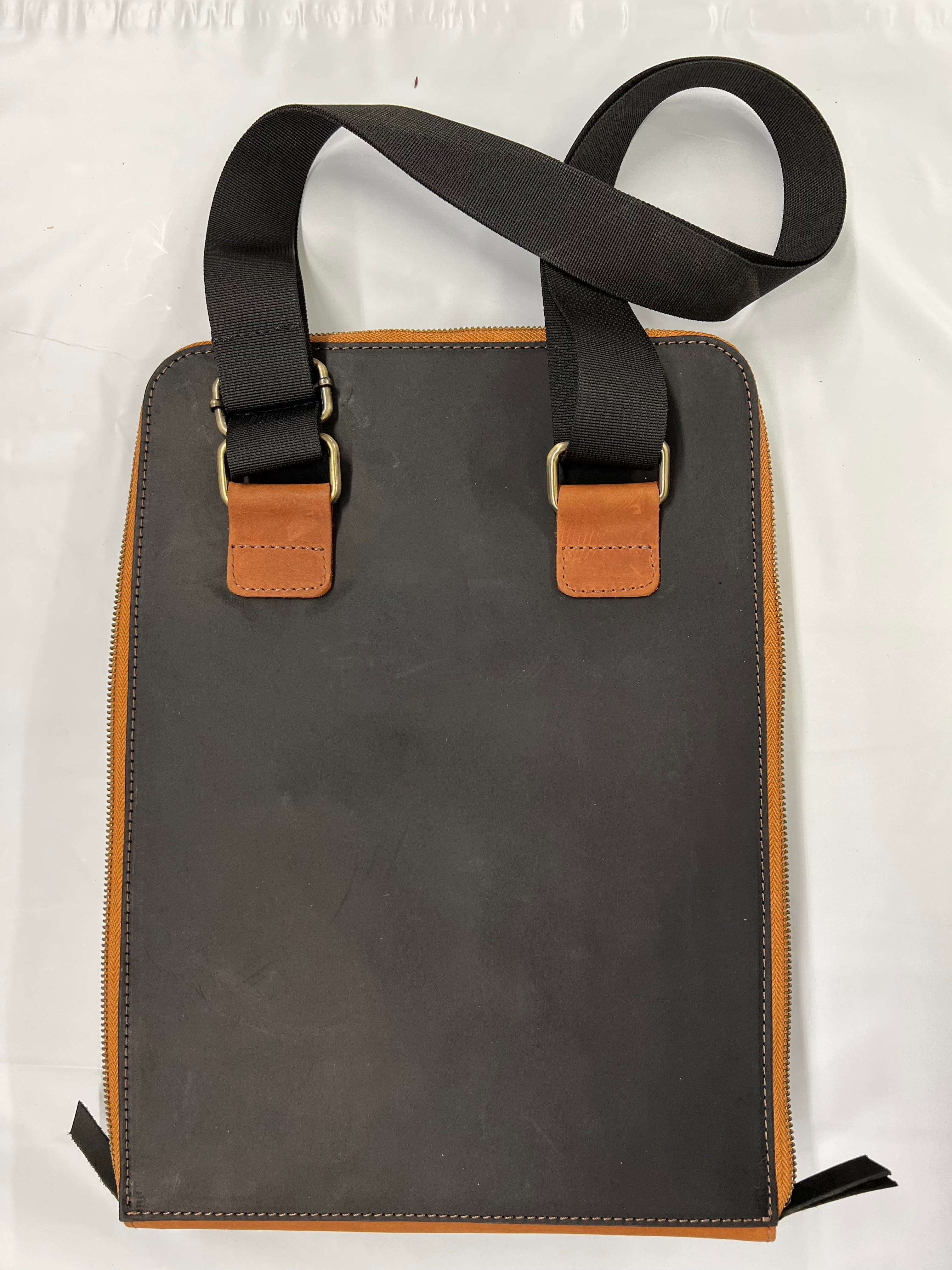 Puuntyöstösetti nahkaisessa olkalaukussa S50X Beaver Craft