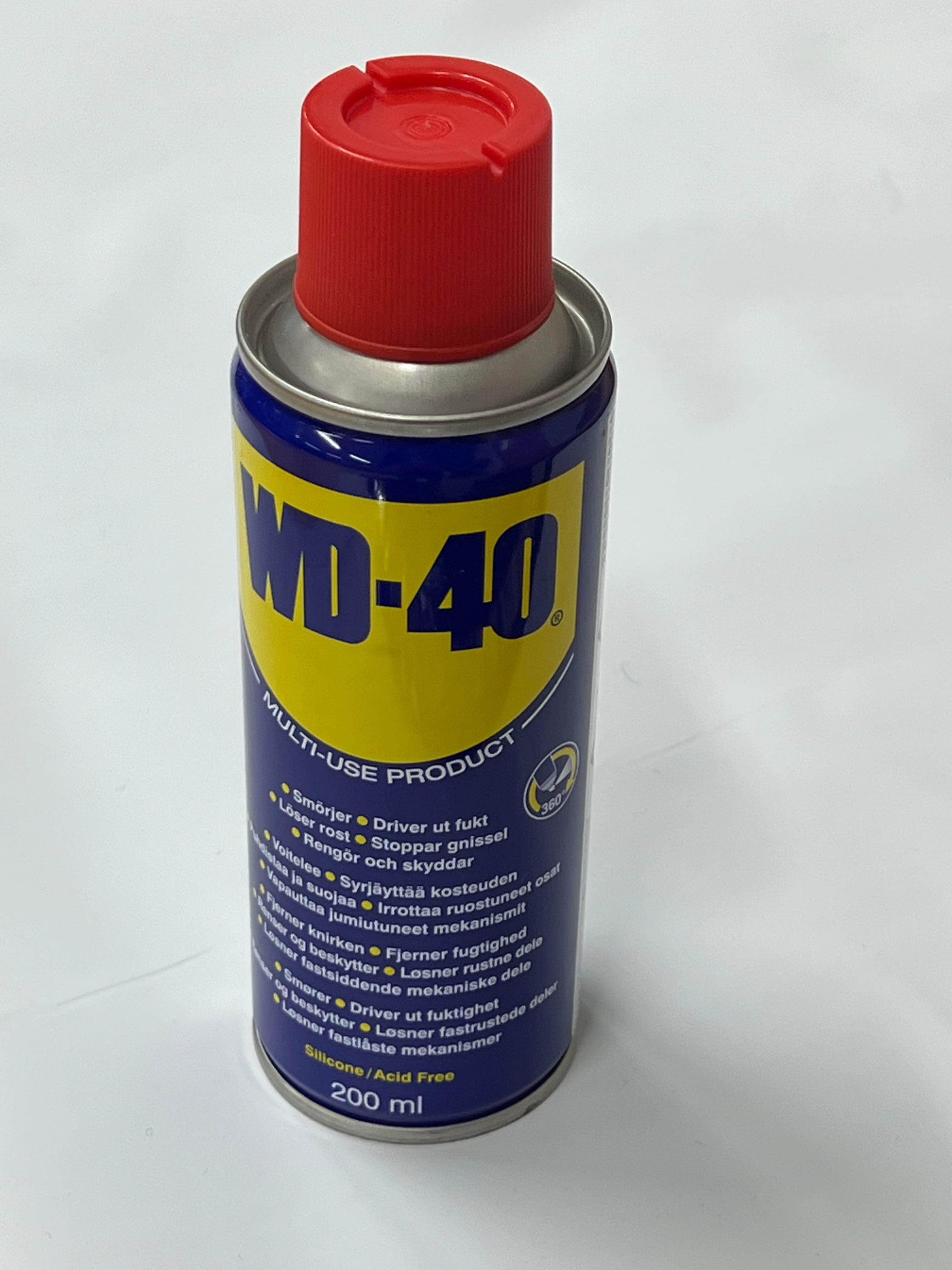 WD-40 monitoimiaine