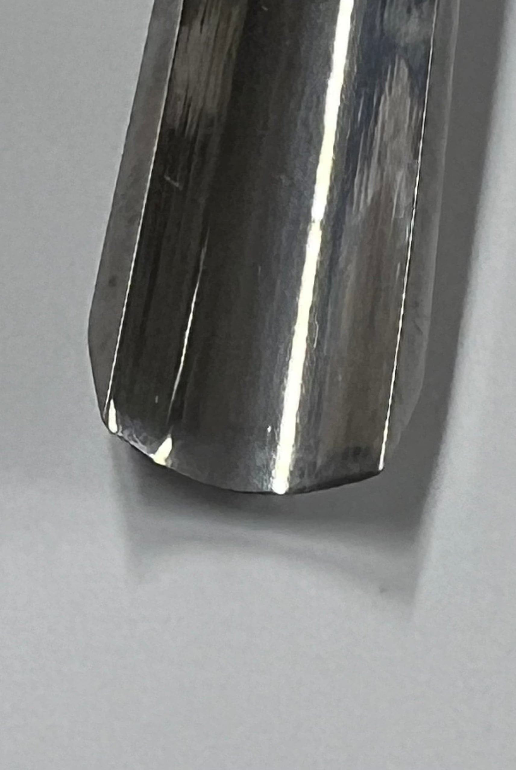 Puunveistotaltta 75x14mm suora pyöristetty taltta P8/08 pallokahvalla