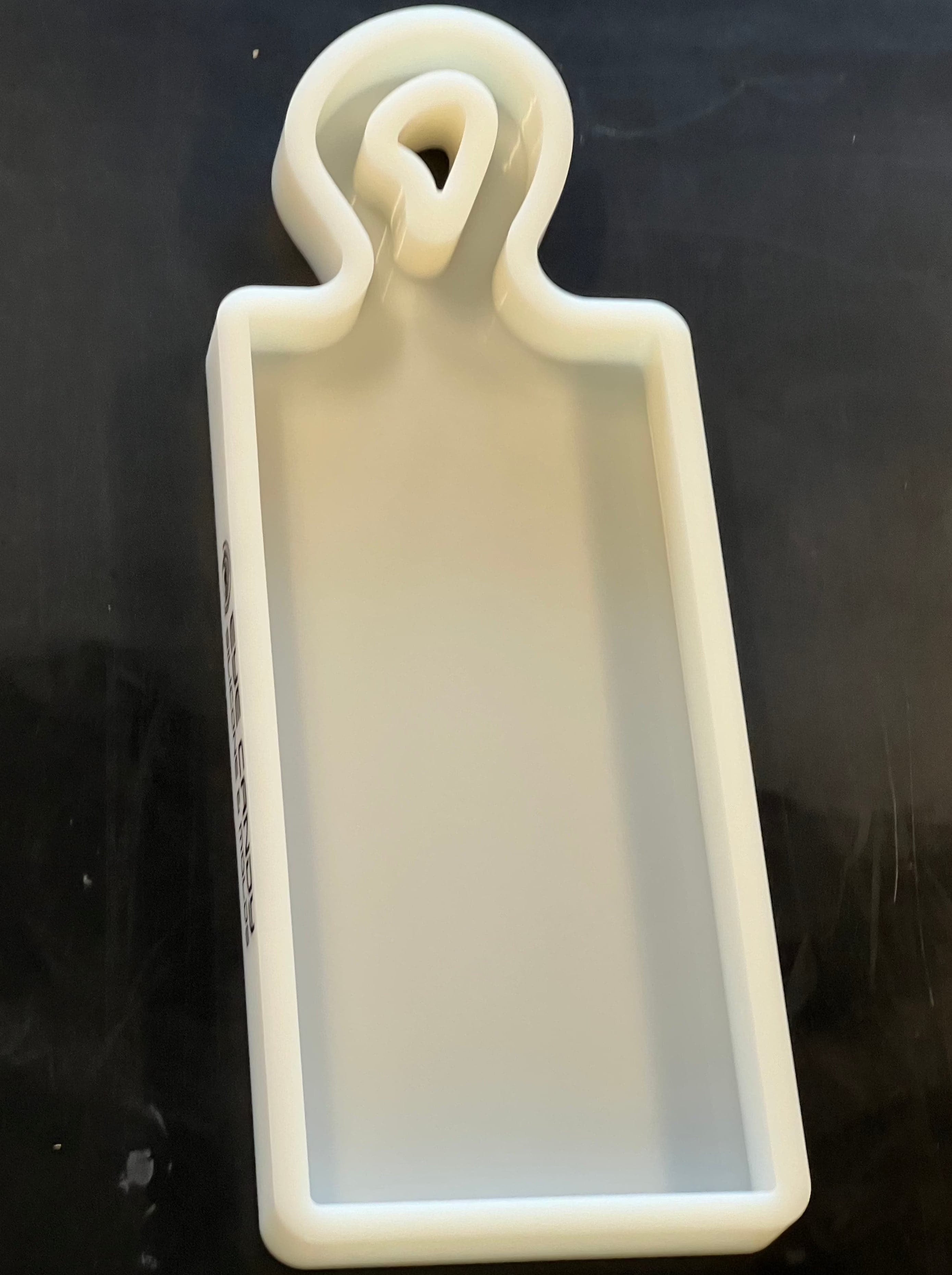 Silikonimuotti tarjoilualustalle 629x211x37mm