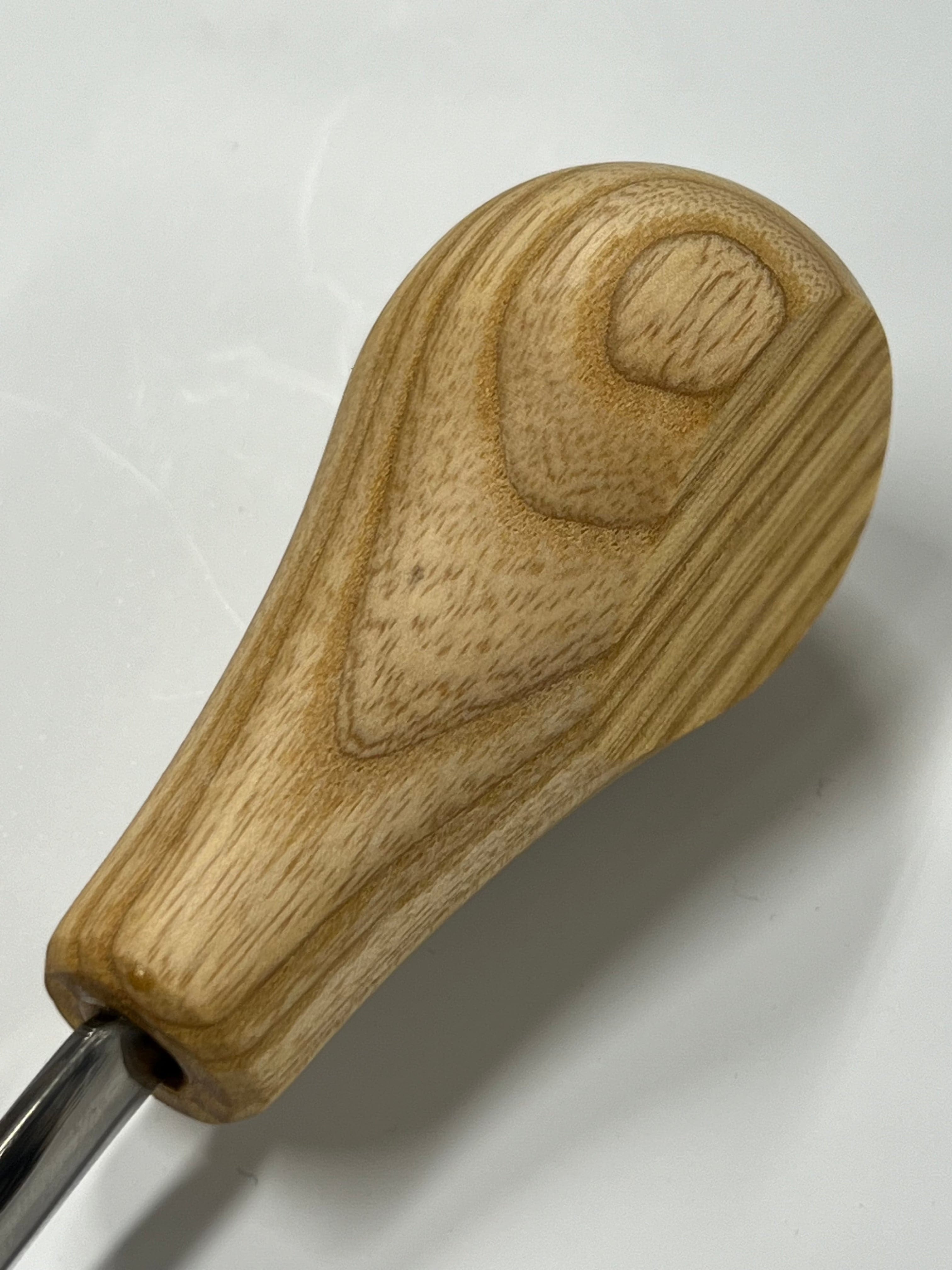 Puunveistotaltta 75x14mm suora pyöristetty taltta P8/08 pallokahvalla