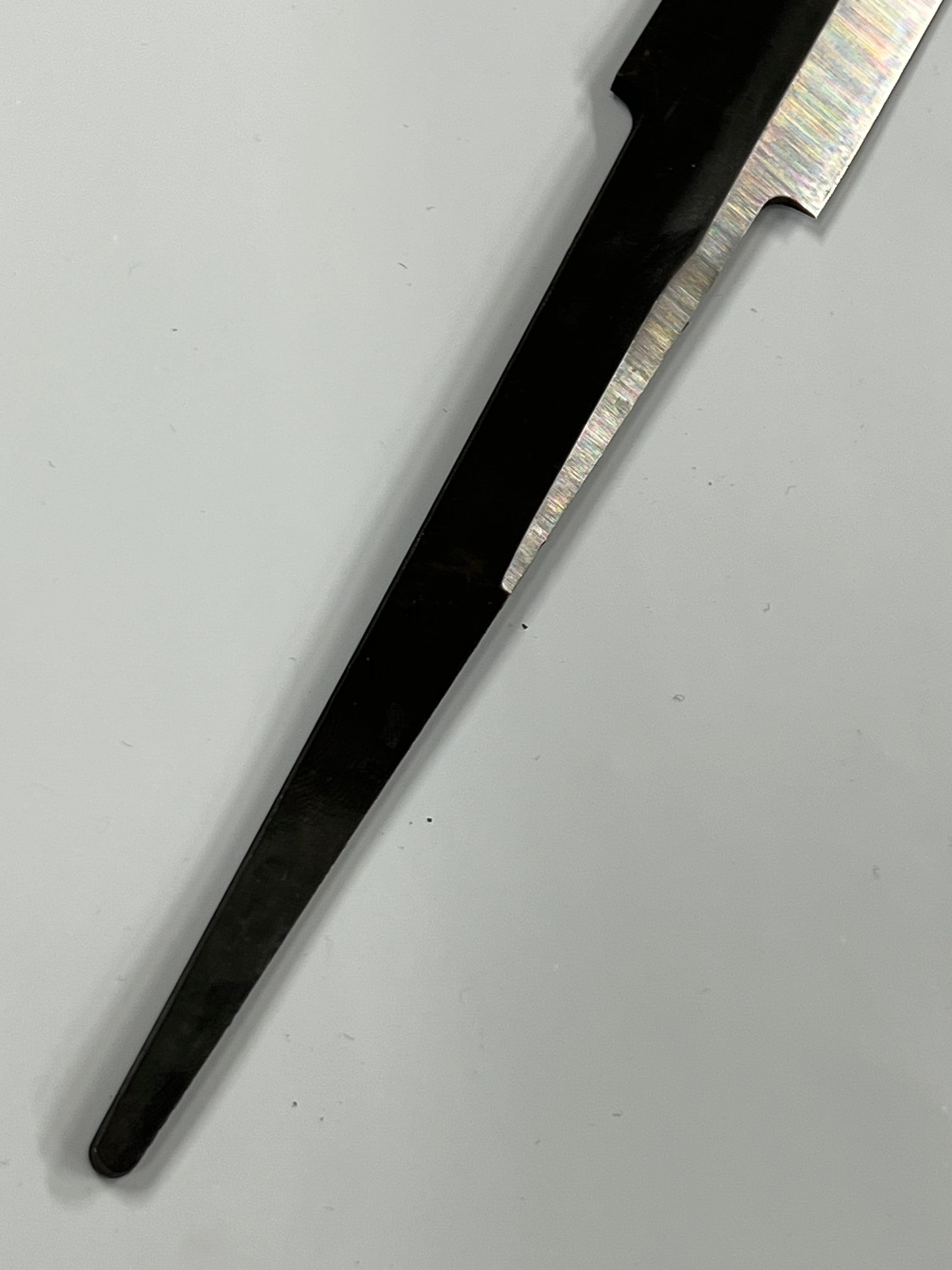 145 mm leuku (ilman ricassoa)