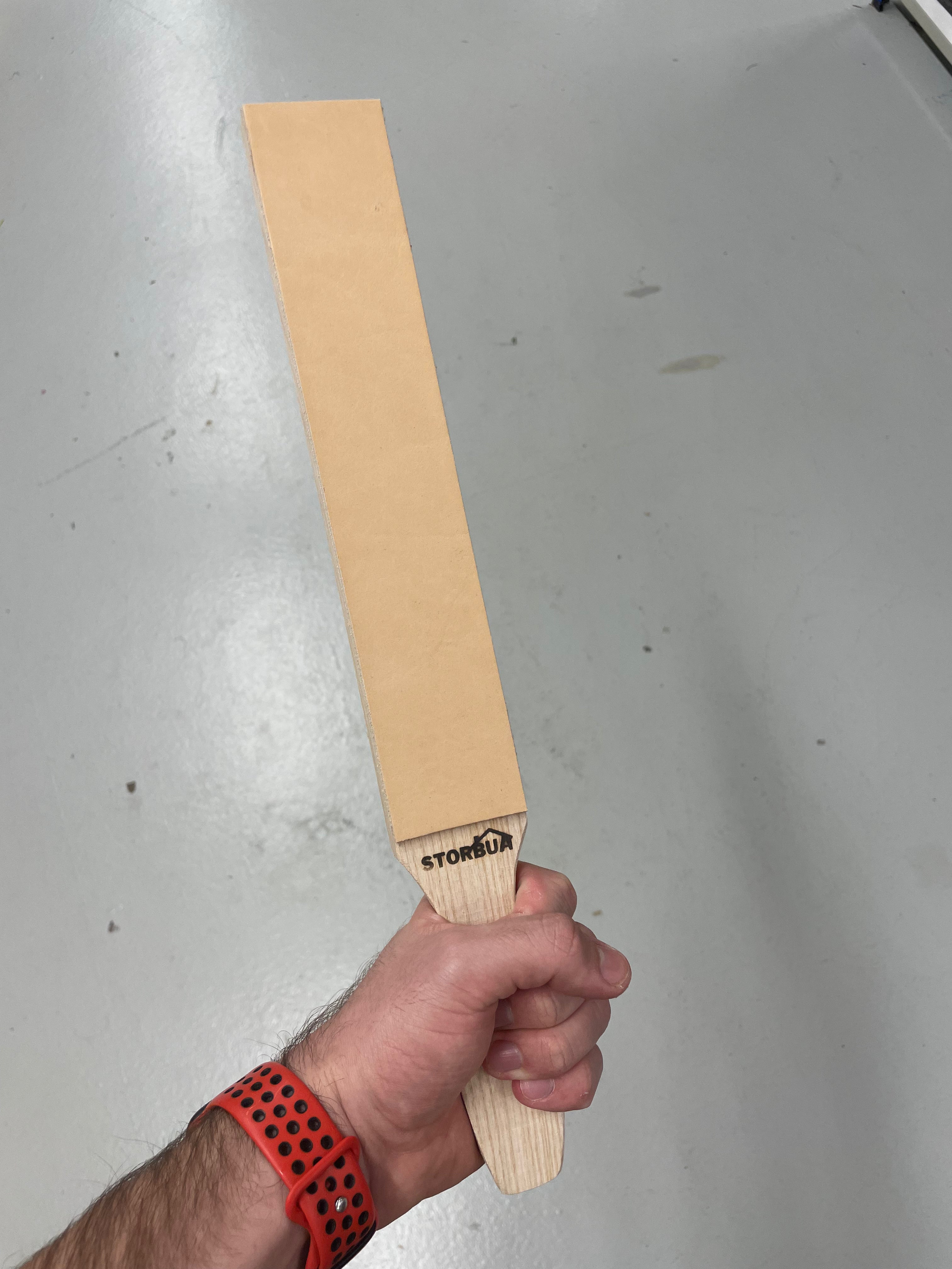 Nahkastroppi käsintehty suuri 390x50mm