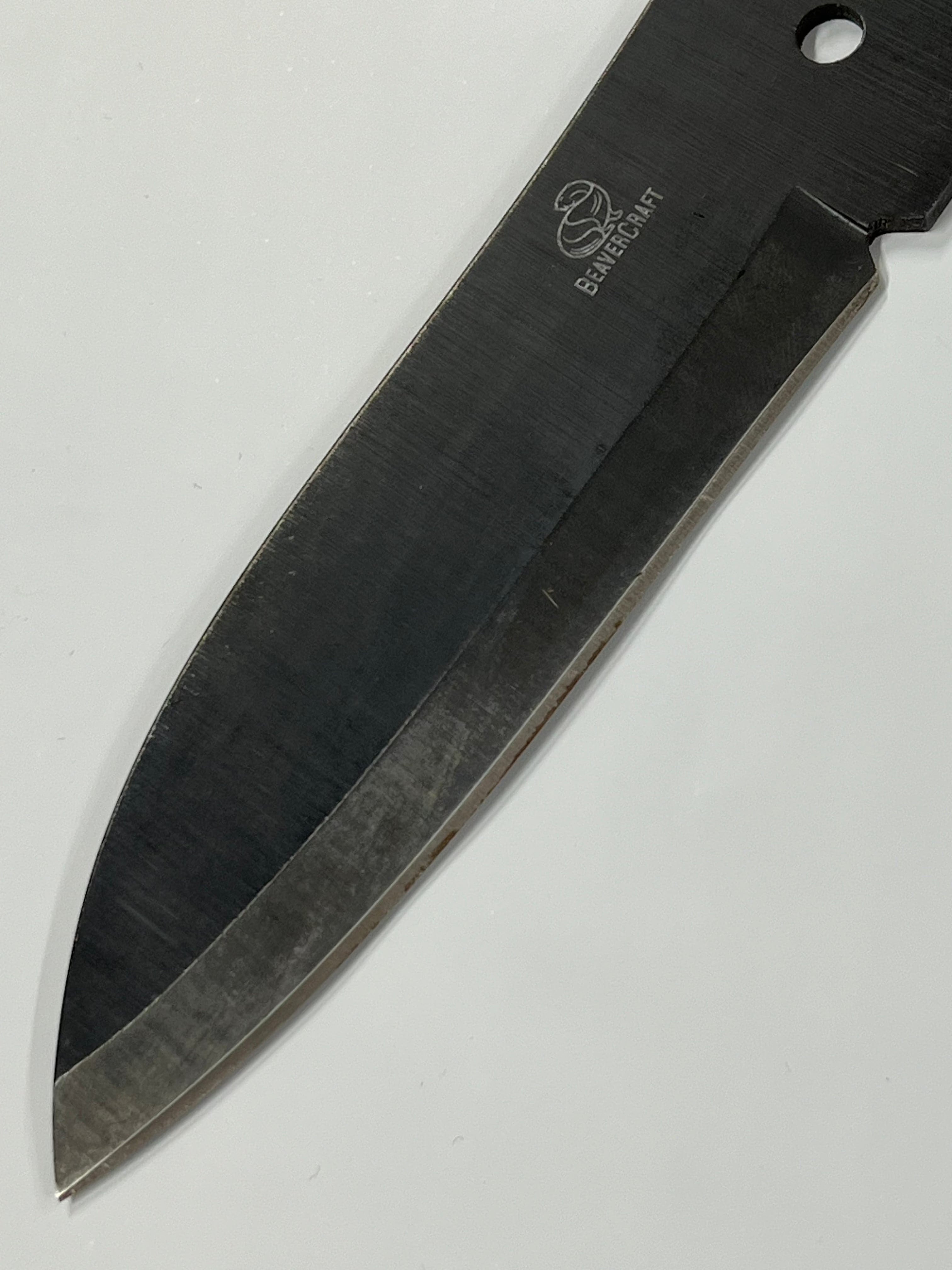 BSH5 Bushcraft-puukonterä ruuveilla