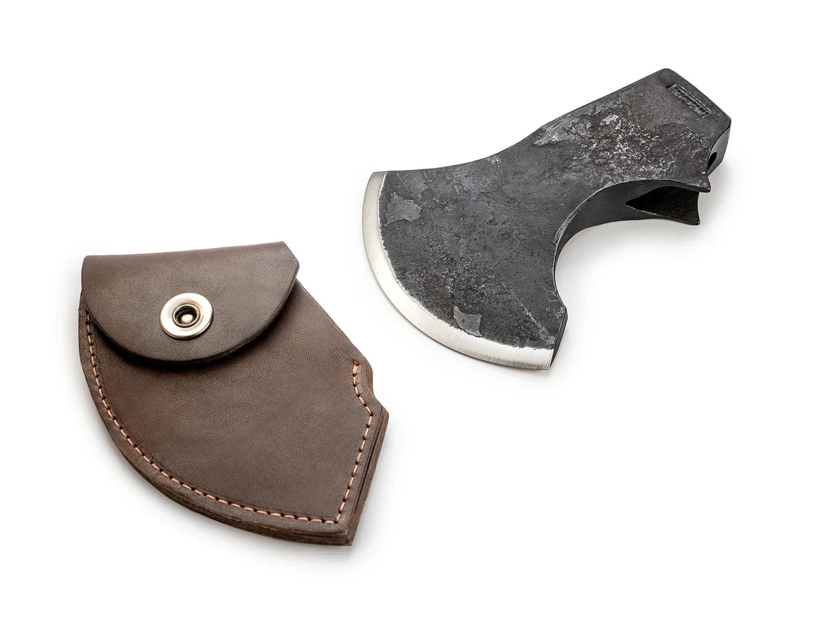 Kirveenpää teräsuojalla BAX3 Bushcraft halkaisukirves