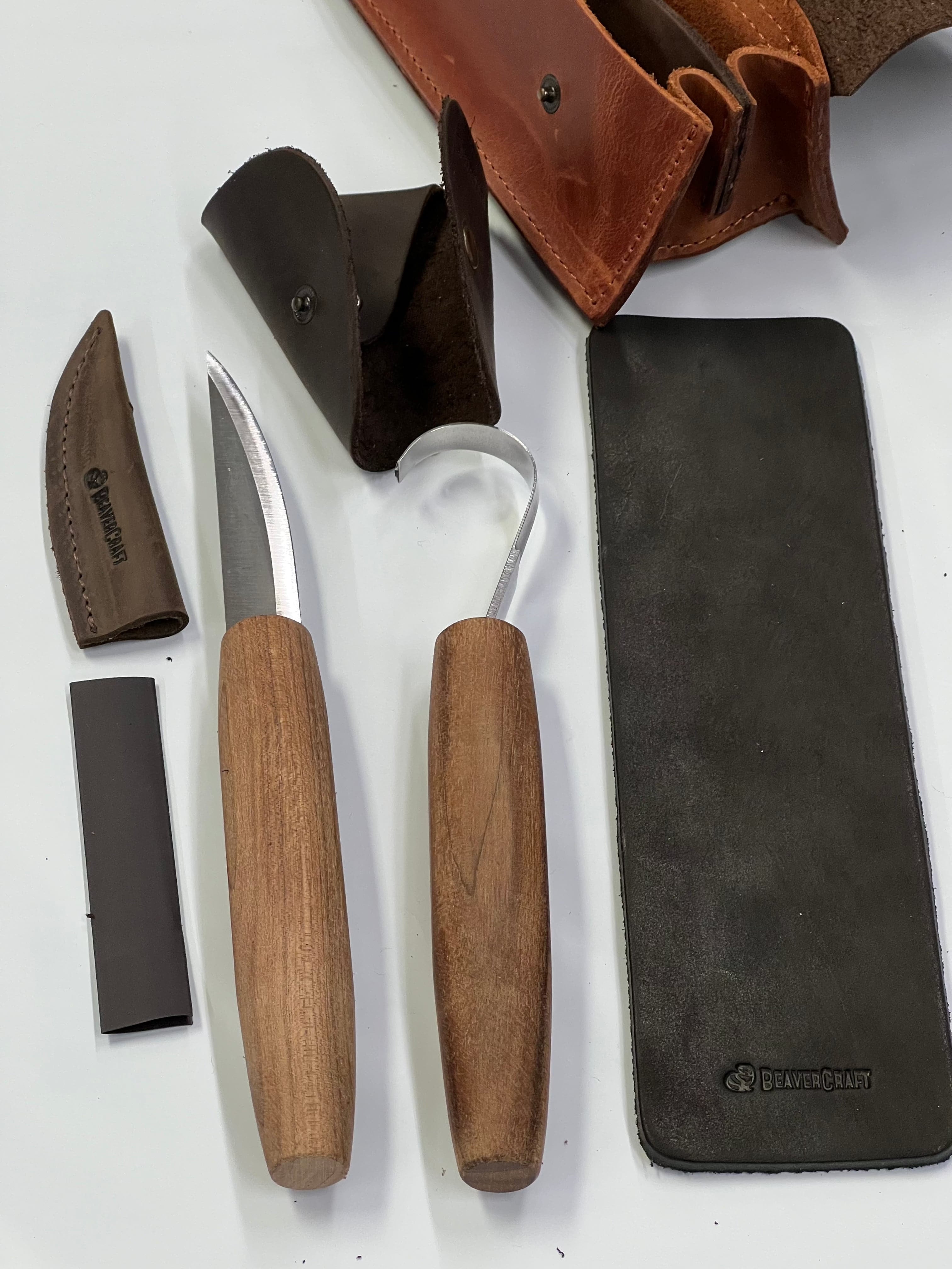 Puunveistotyökalusarja nahkakotelossa S01X Beaver Craft
