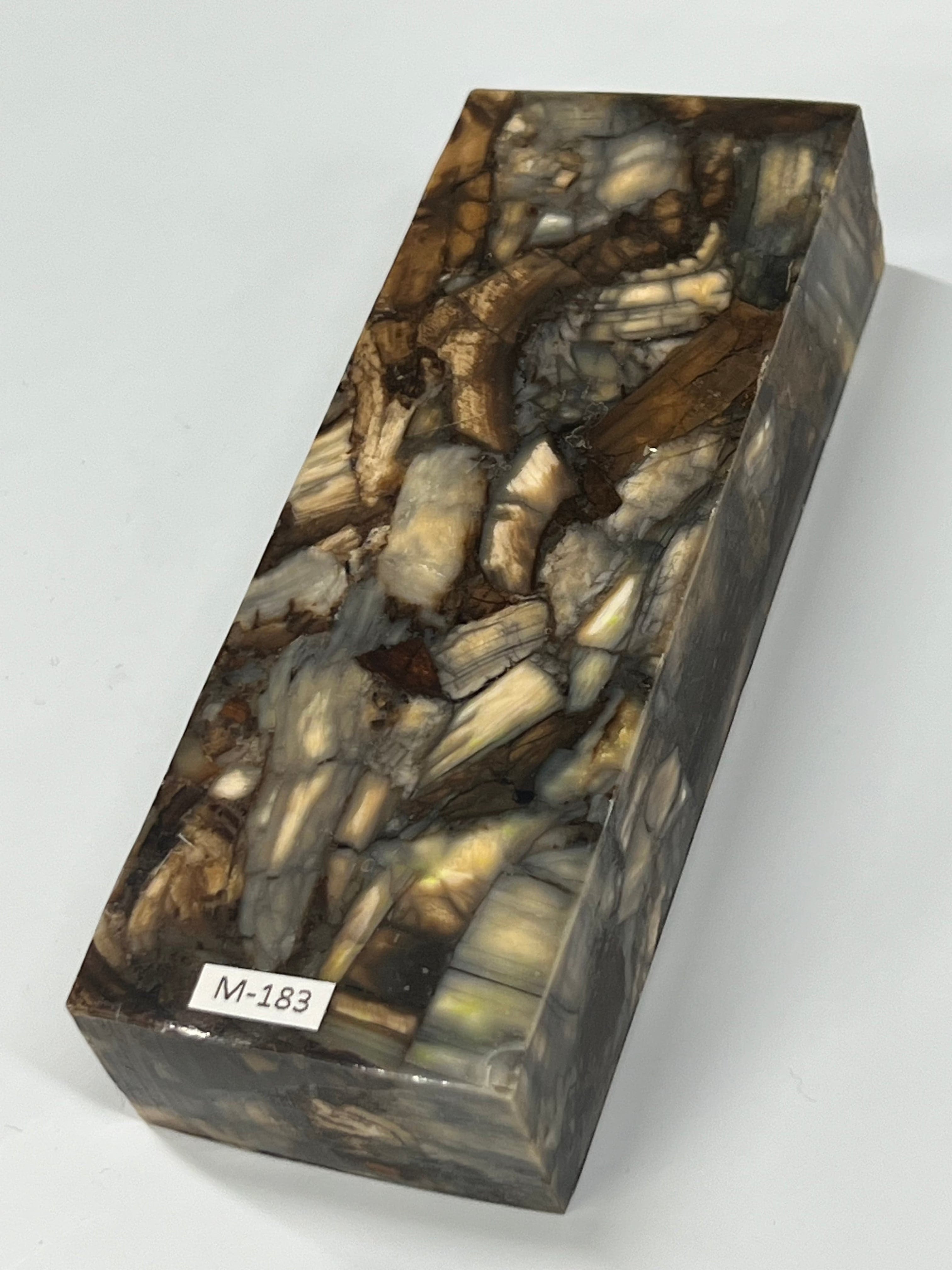 Mammutista valmistettu kahva-aihio M183 Fusion block