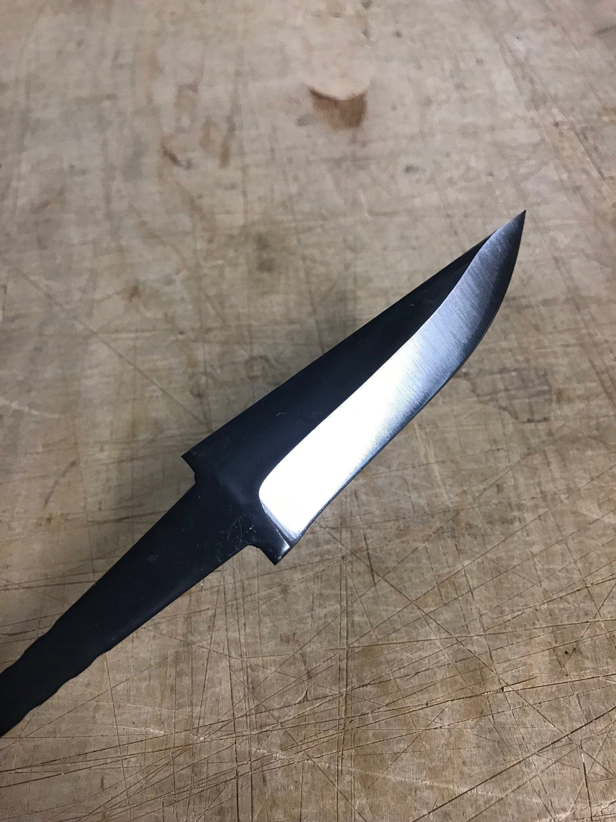 80 mm:n veitsenterä