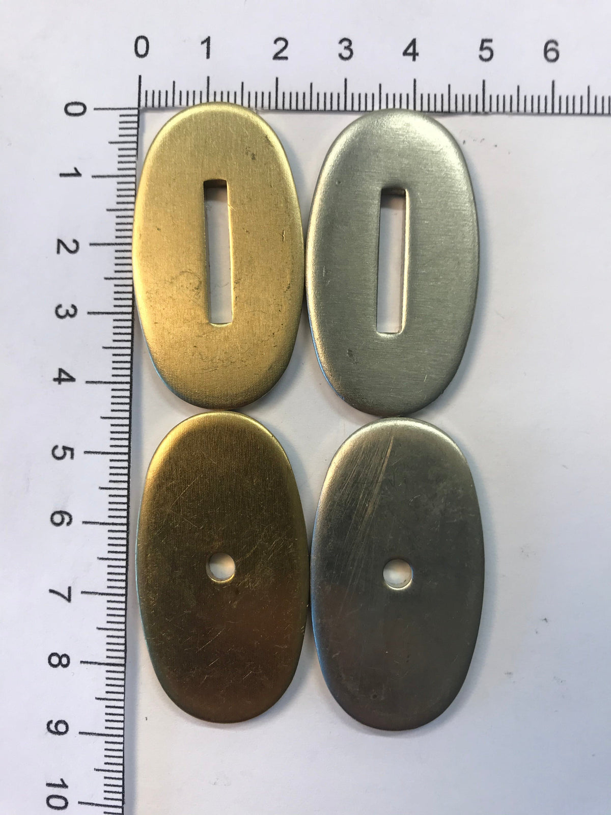 Holkki tai päätykappale 24x44mm