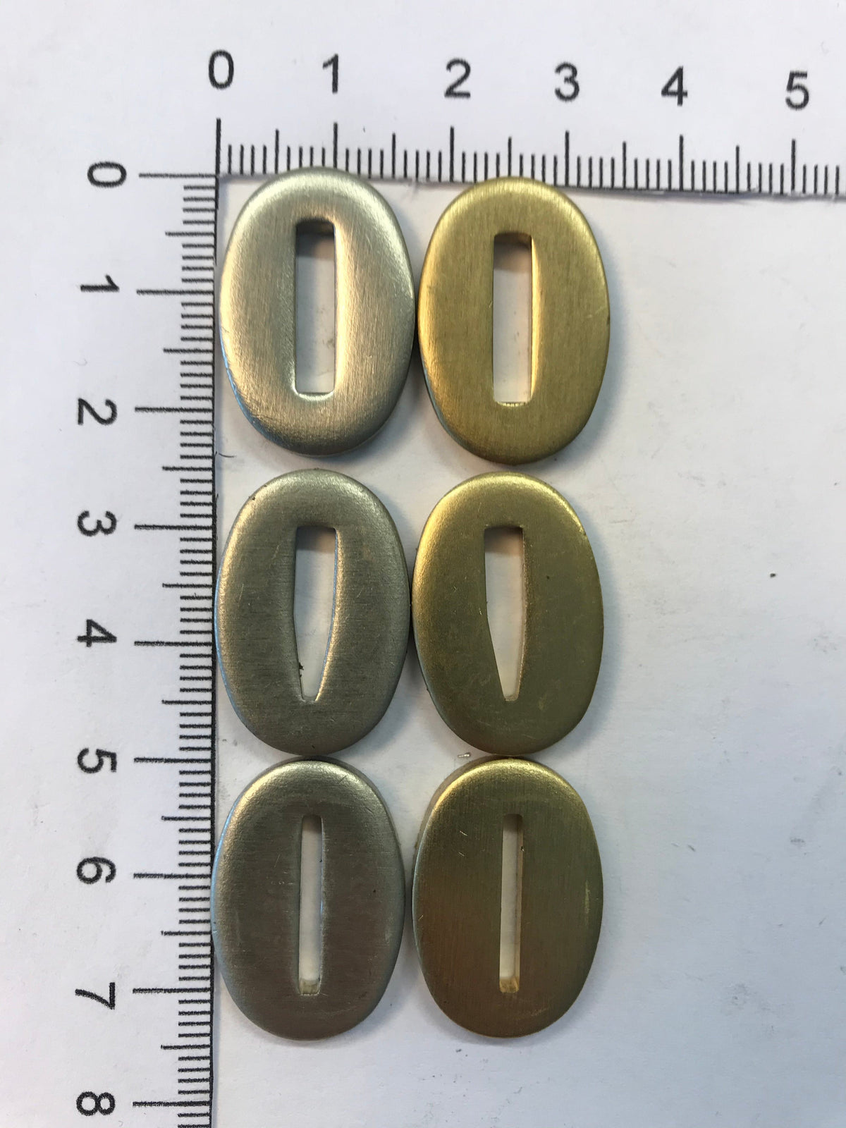 Helalevyt 16x24 mm