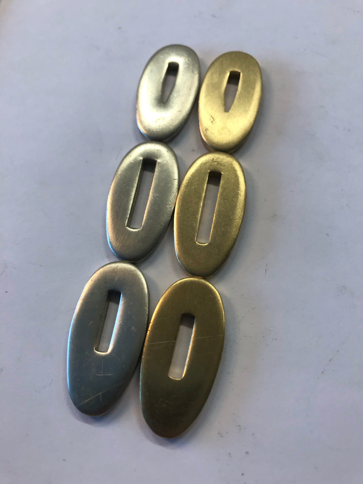 Helalevyt 18x35 mm