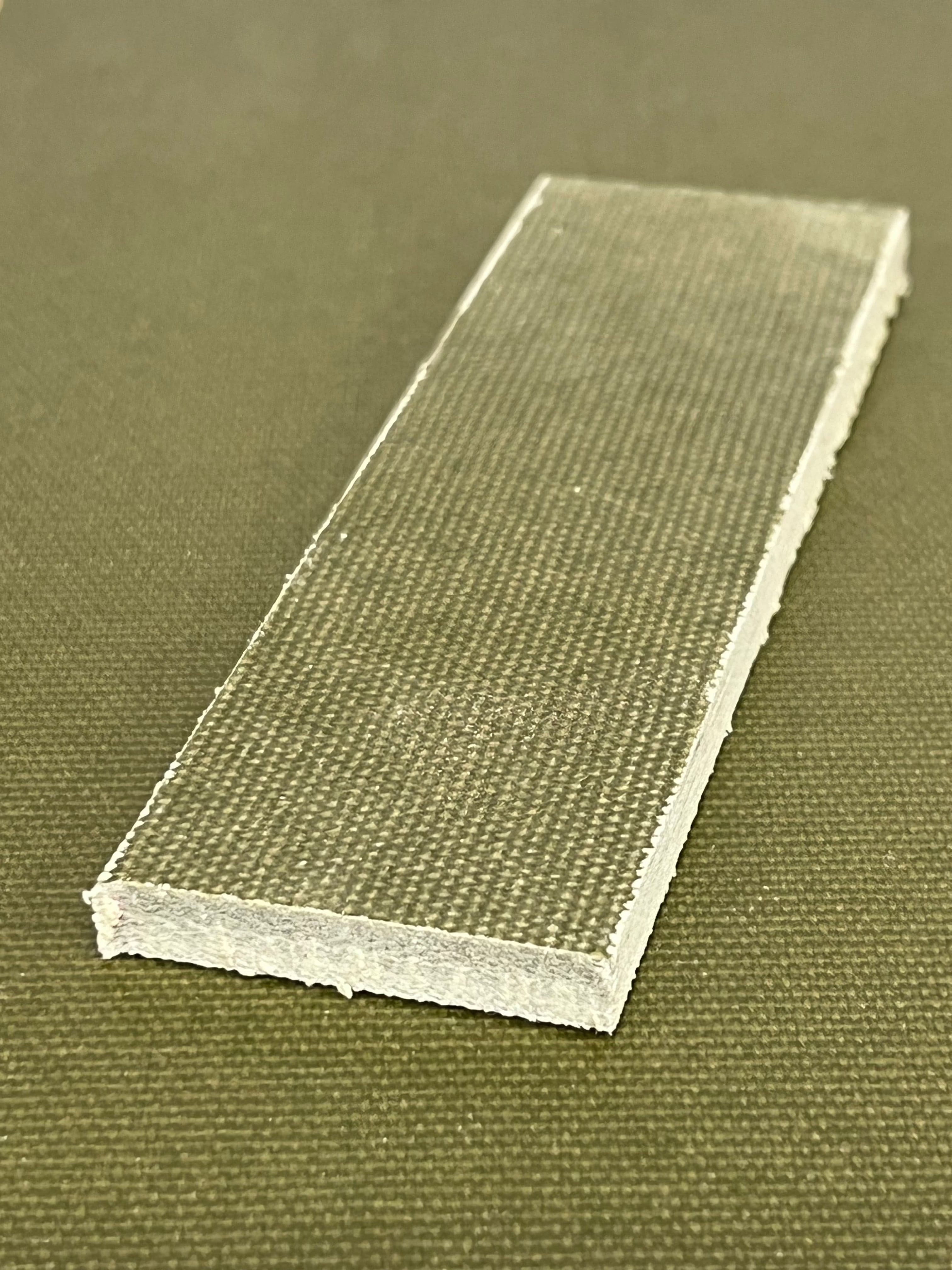 Micarta-levy kahvamateriaaliksi