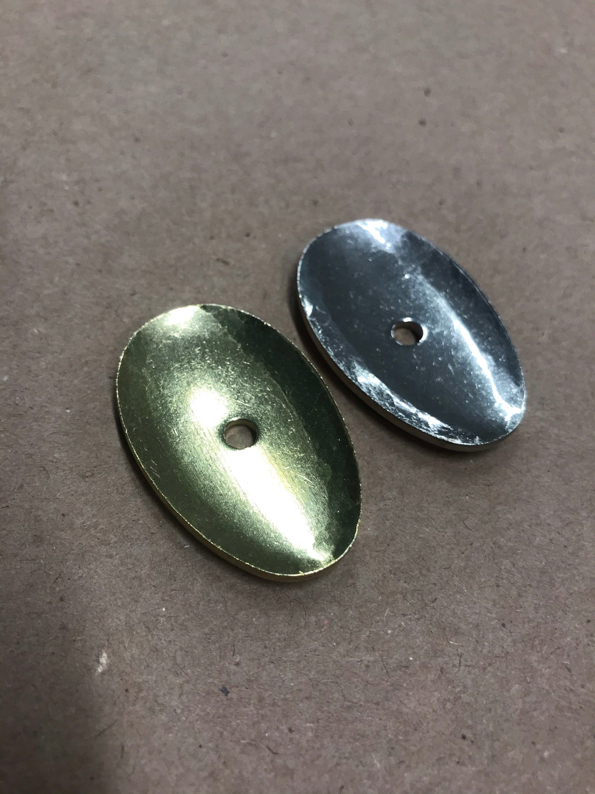 Päätylevy varrelle 25x39 mm