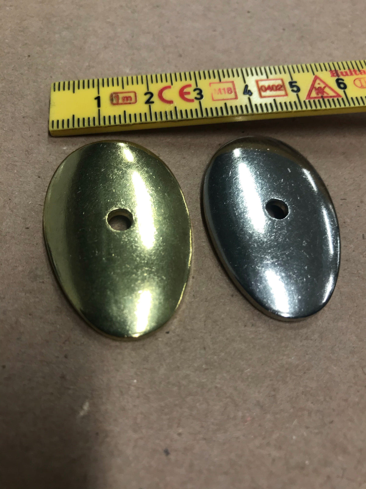 Päätylevy varrelle 25x39 mm