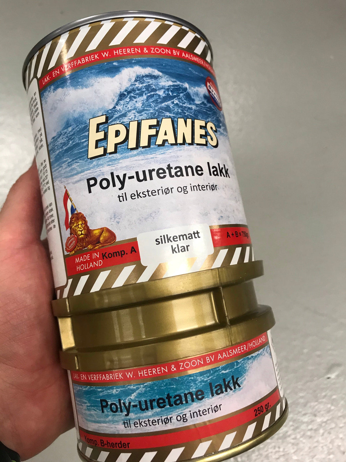 Polyuretaanilakka kirkas Epifanes 750 g
