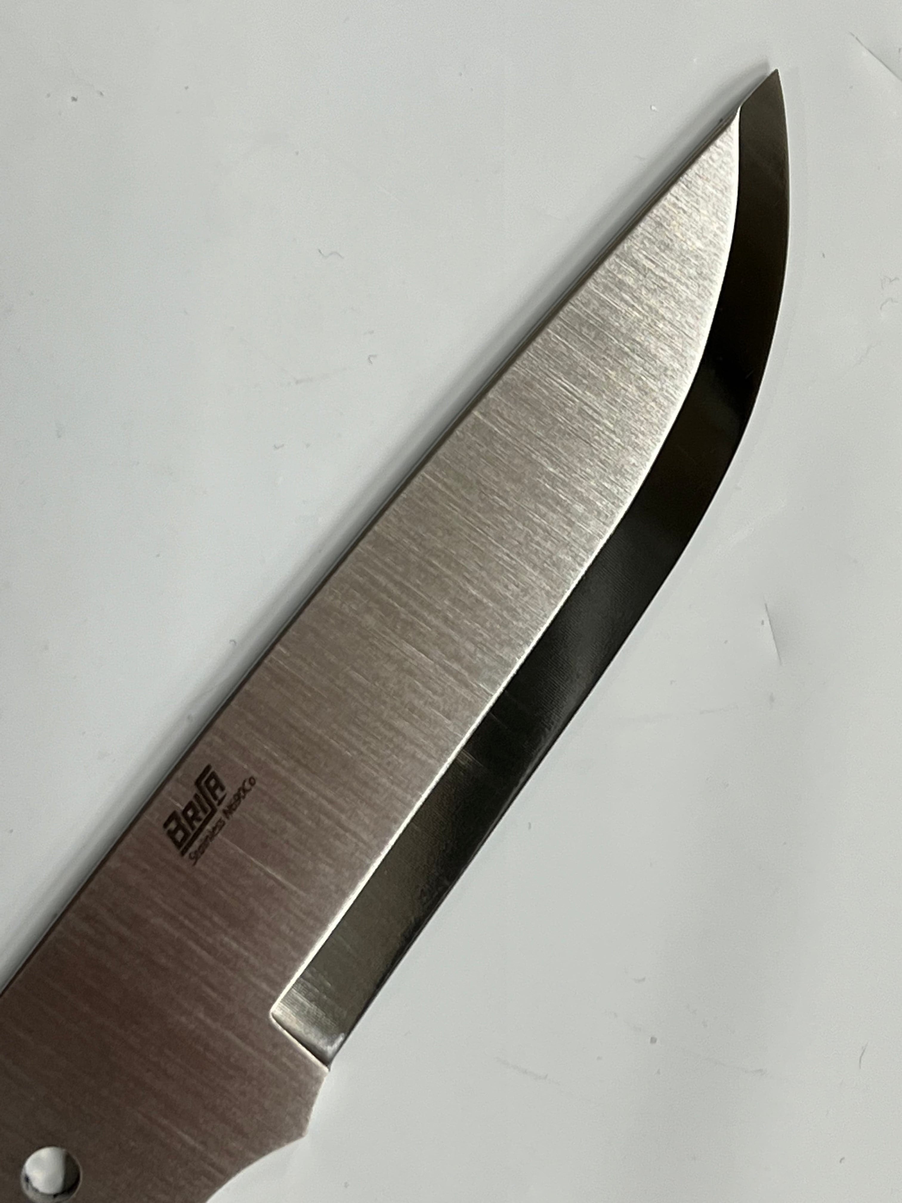 Brisa Trapper 95 Scandi N690 ruostumaton terä