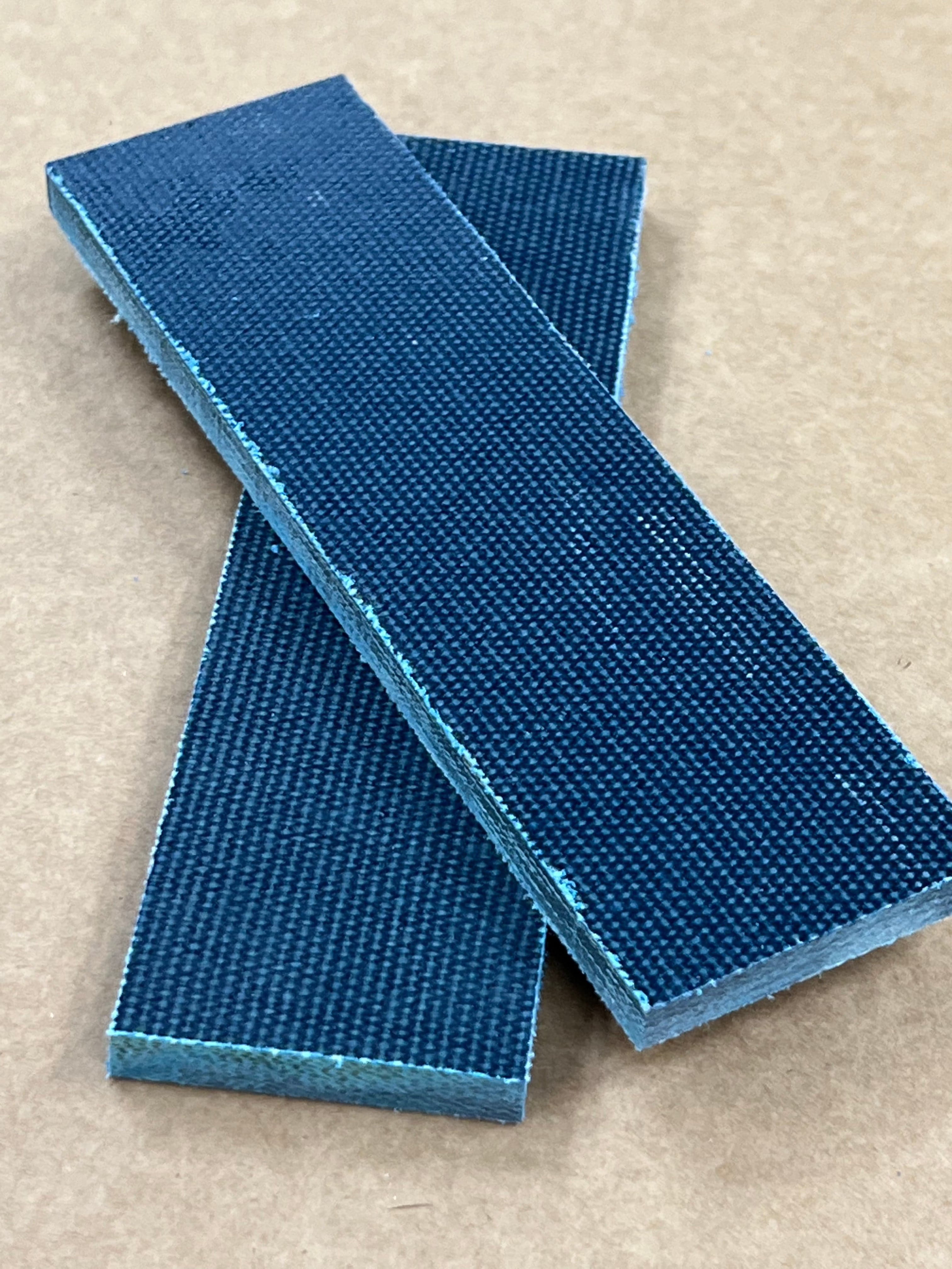 Micarta-levy kahvamateriaaliksi