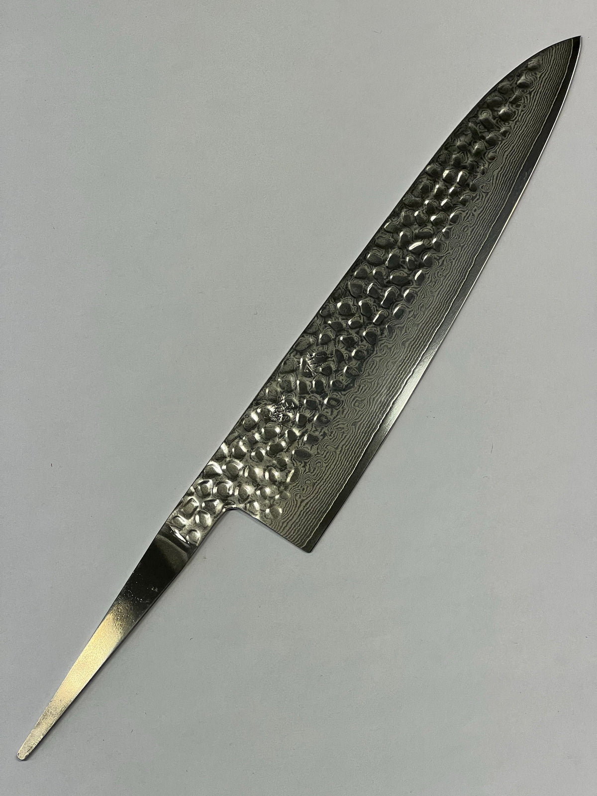Gyuto 210 VG10 Damask japanilainen käsin taottu veitsenterä