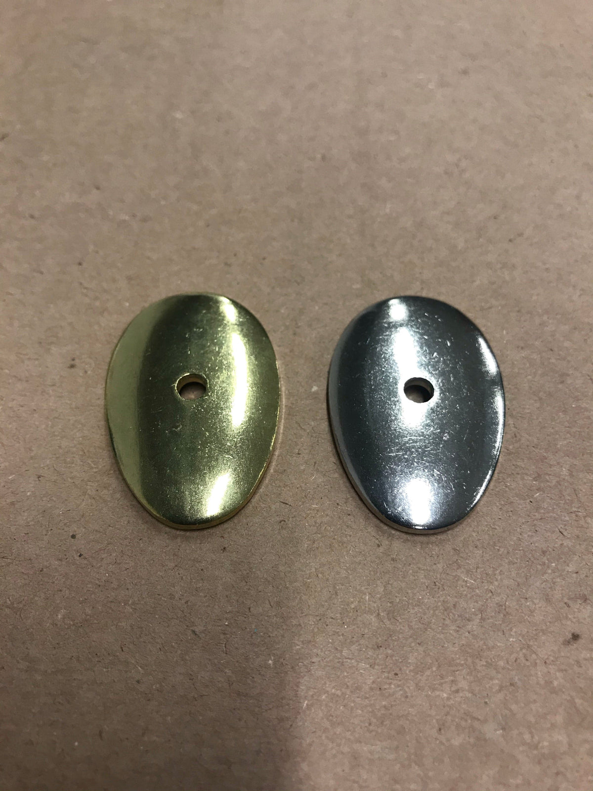 Päätylevy varrelle 25x39 mm