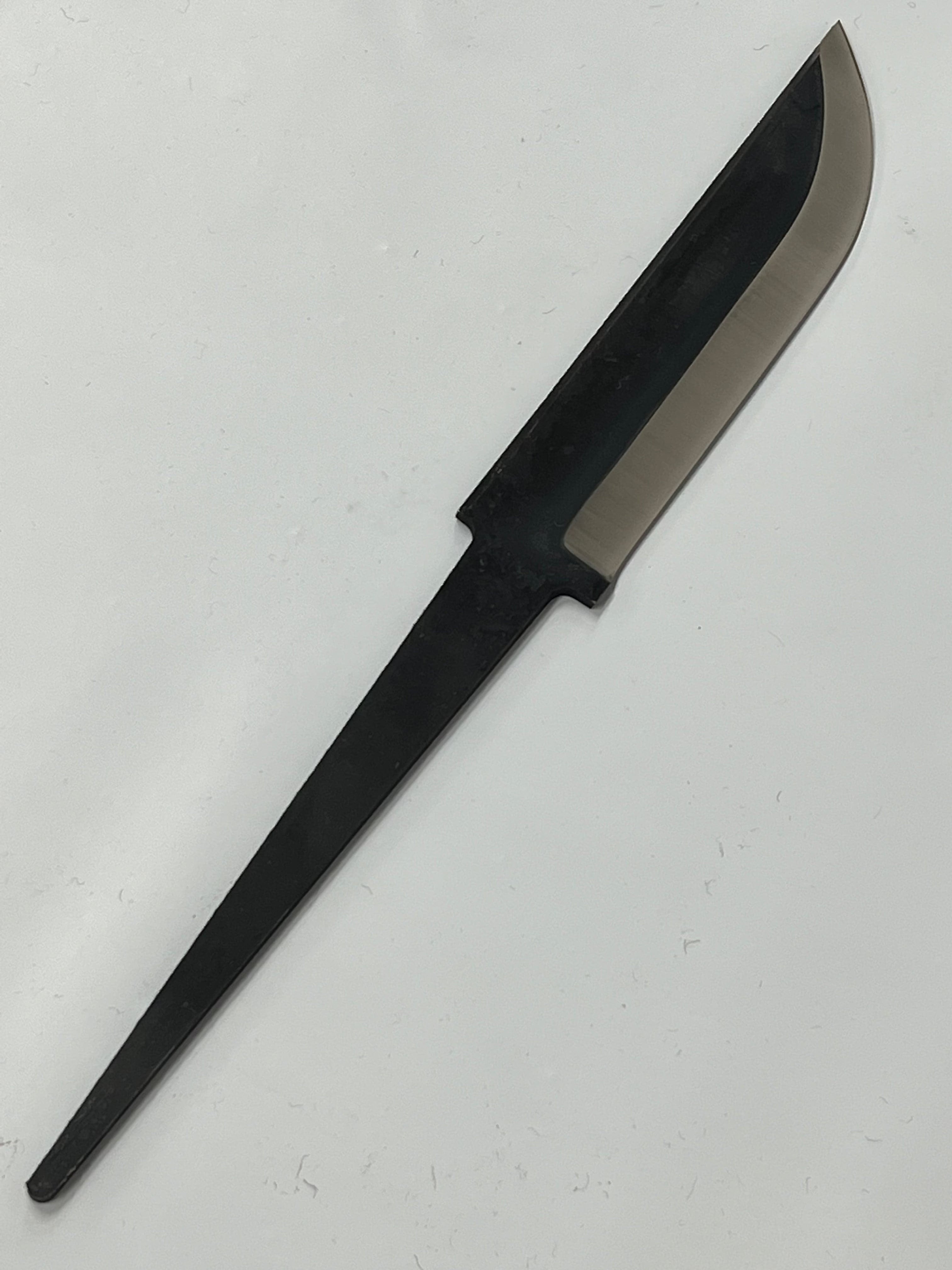 120 mm veitsenterä ricassolla